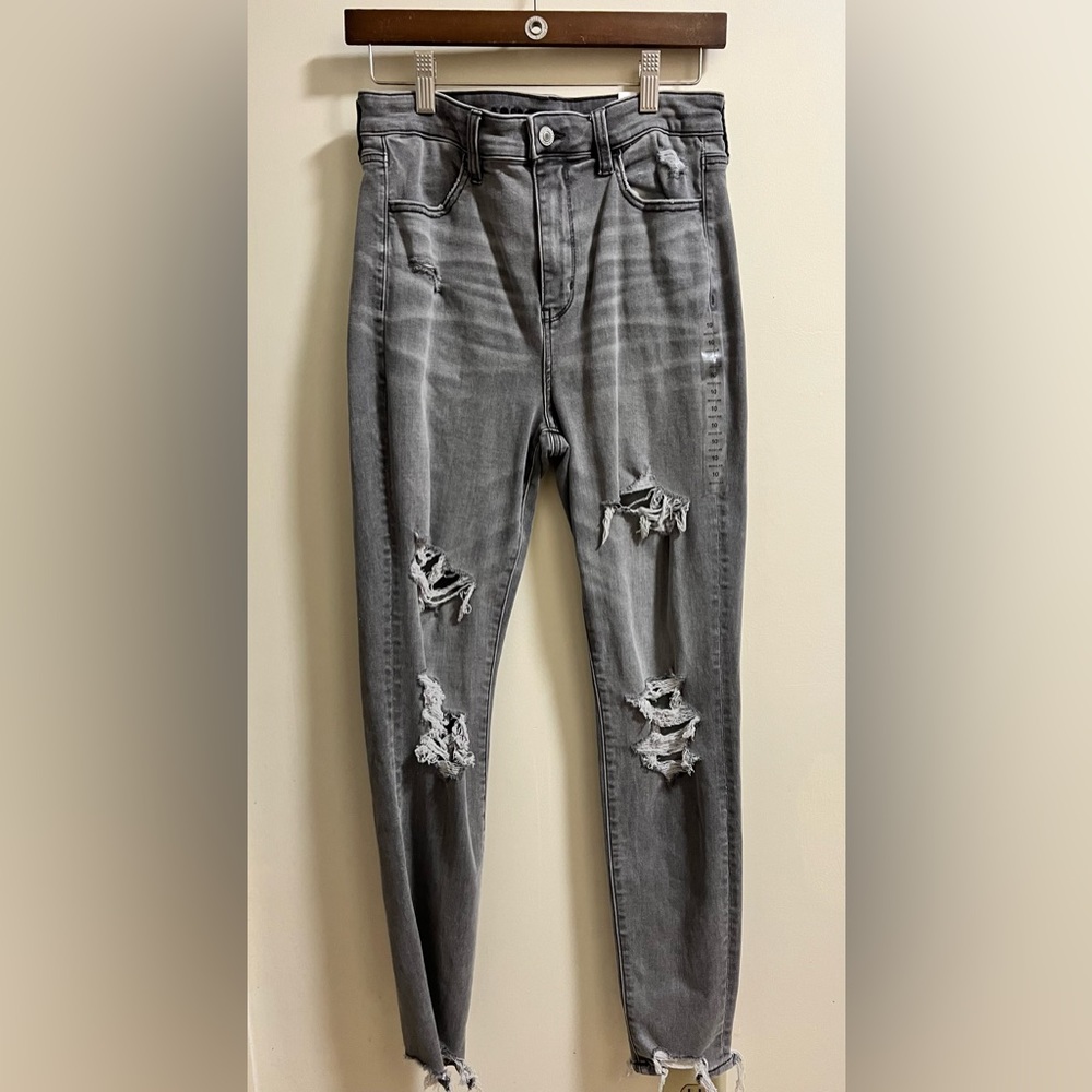 NWT American Eagle Super High Rise Jeans Size:10